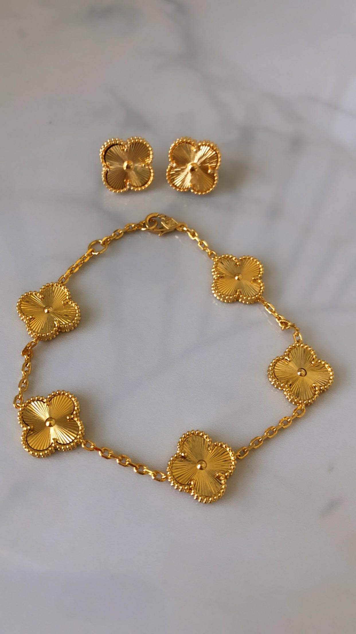 Clover bracelet