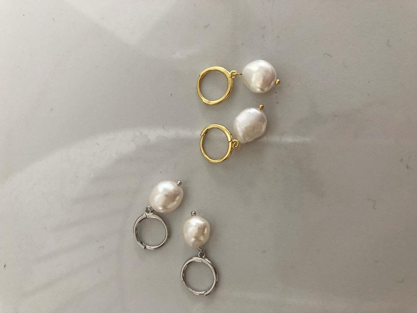 Baroque pearl drop earring